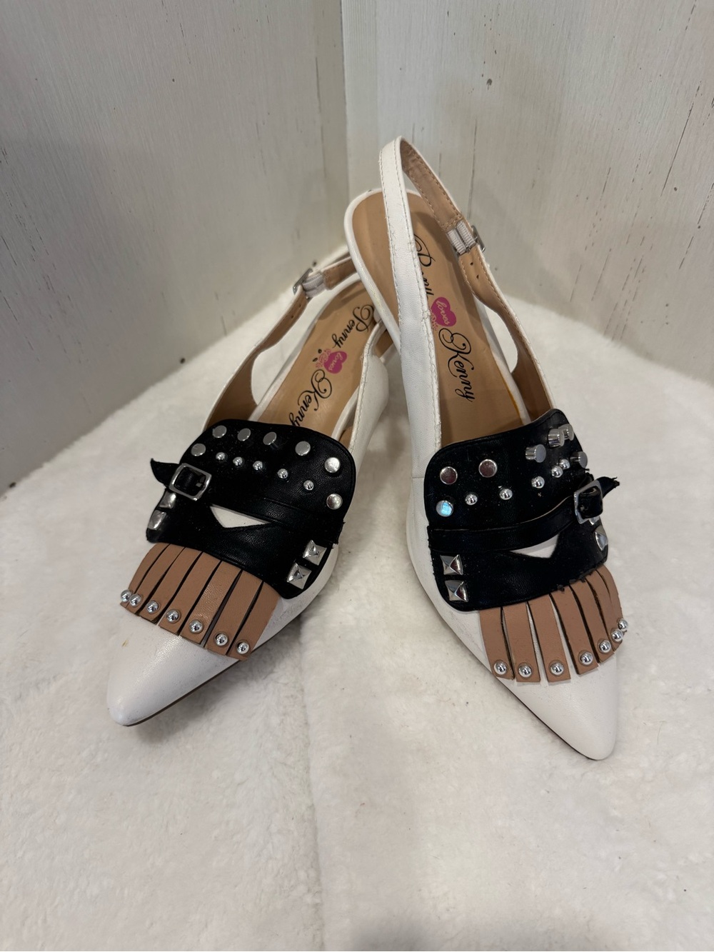 Penny Loves Kenny White Pointed Slingbacks with Black Straps & Tan Fringe
